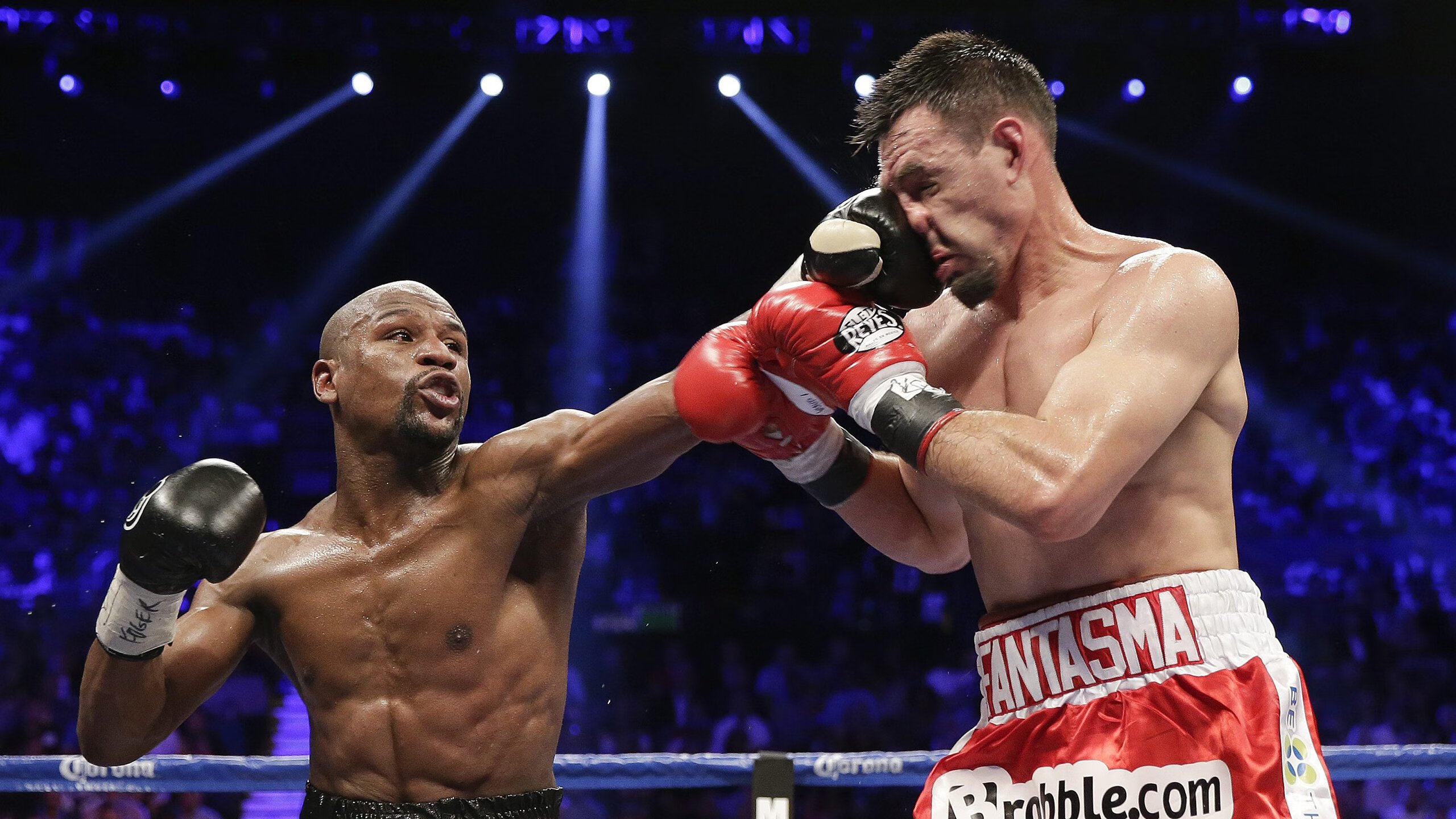 勇士三分手感火热,库里连续命中关键投篮,库里38分勇士双杀